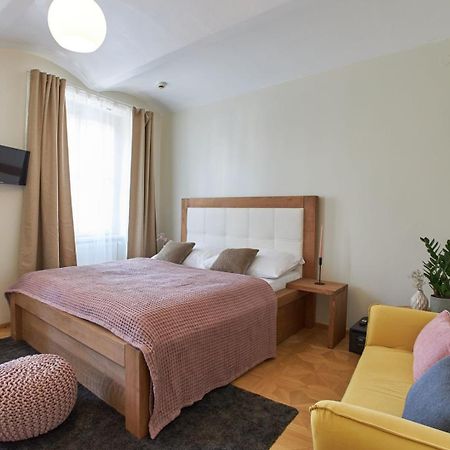 River View Residence By Charles Bridge プラハ エクステリア 写真