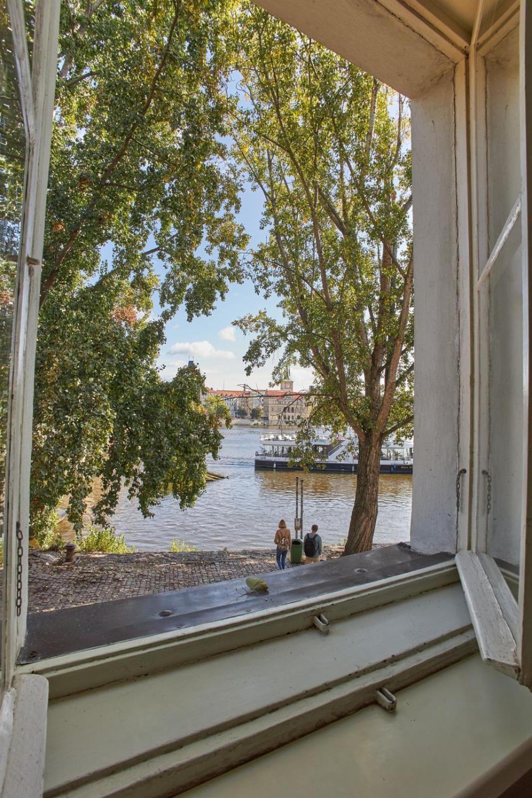 River View Residence By Charles Bridge プラハ エクステリア 写真